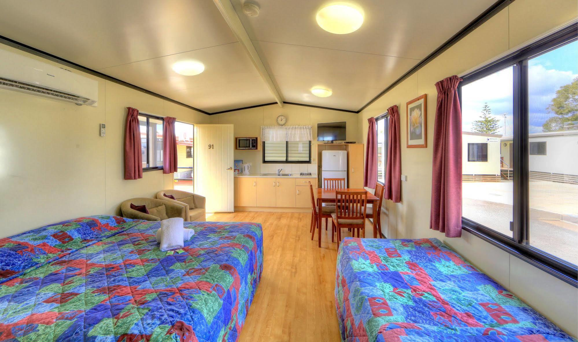Big4 Toowoomba Garden City Holiday Park Exterior photo